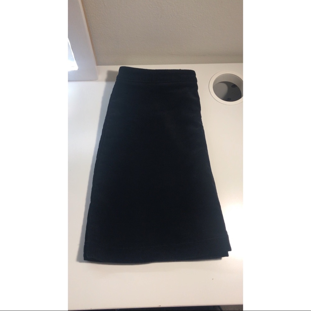 Forever 21 | Corduroy Skirt | SIZE: Small